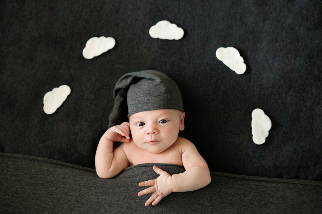 middle georgia newborn photographer. newborn baby photos with props