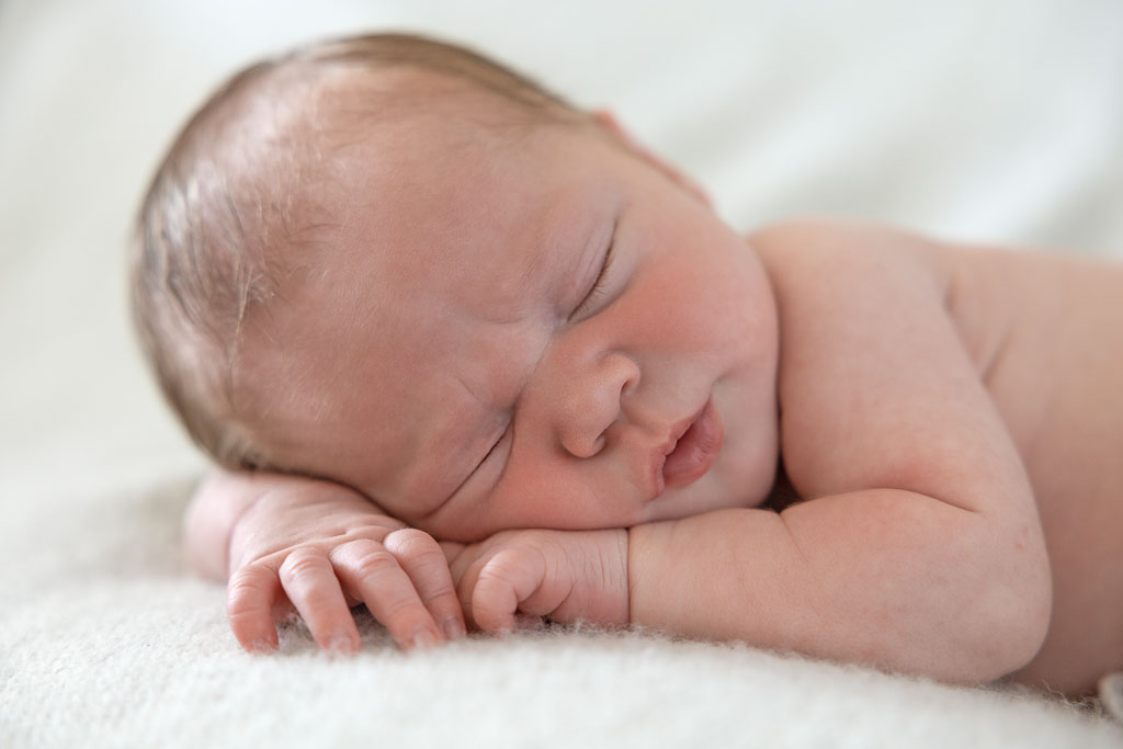 middle georgia newborn photographer. new born photo sleeping baby
